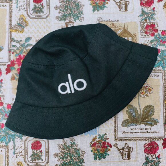 🌟POSH HOT🌟 ALO Yoga Fundamental Bucket Hat - Picture 2 of 6